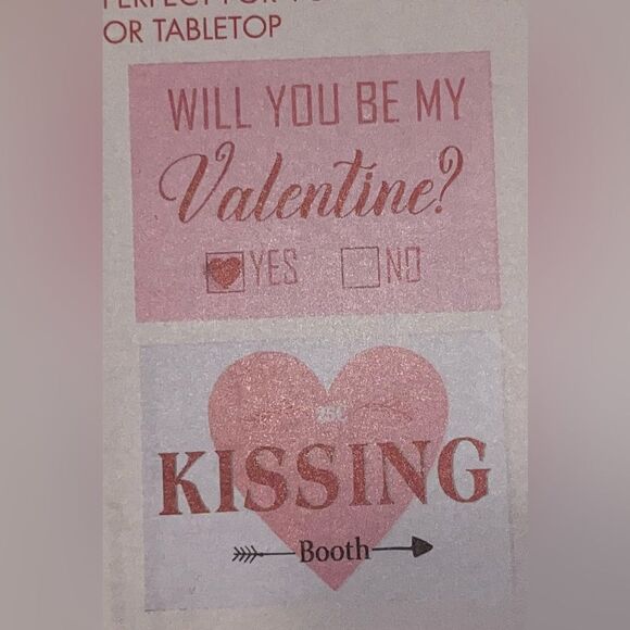 Bundle lot of (4) Valentine Decor Signs Hearts + Gnome coloring book - Picture 5 of 5